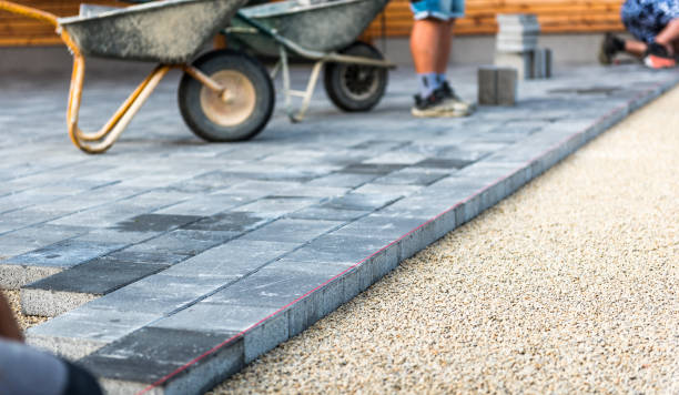 Best Concrete Sidewalk Installation  in North Pole, AK